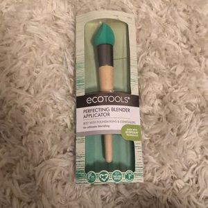 Ecotools perfecting blender applicator